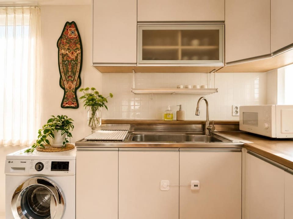 TOV stay Bed and Breakfast in Seoul