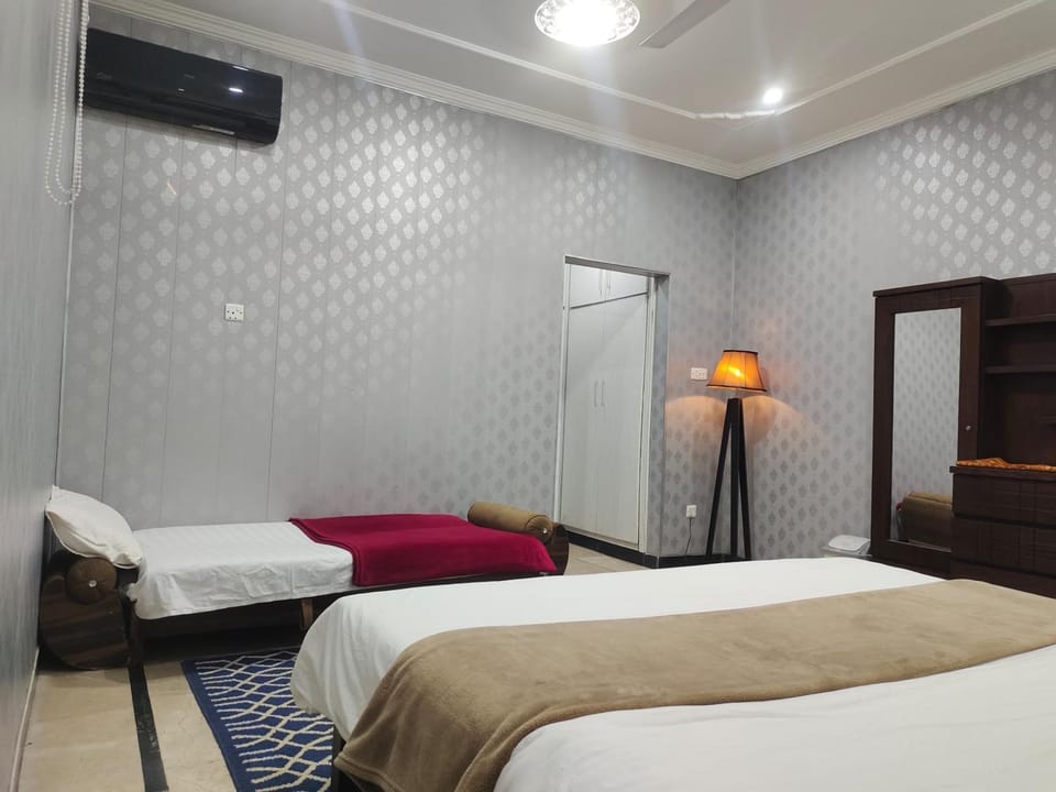 430 Premier Suites Bed and Breakfast in Islamabad