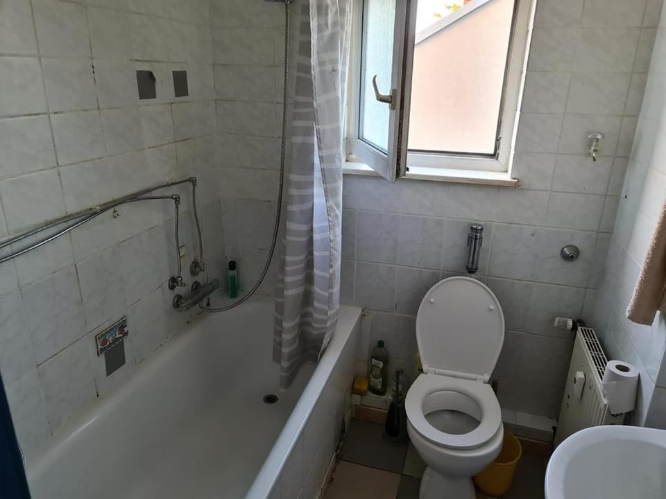 einfacher Schlafplatz ohne Ansprüche Hostel in Essen