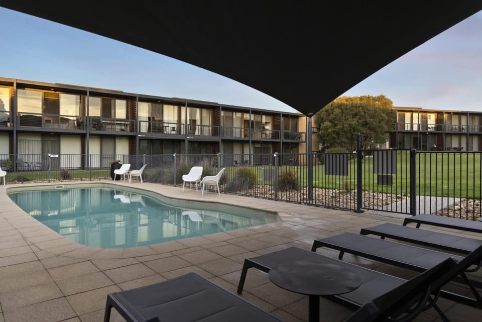 Property building, Pool view, Swimming pool, sunbed