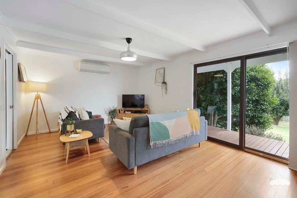 Between Waters Stay 3 Pay 2 Winter Special House in Wilsons Promontory
