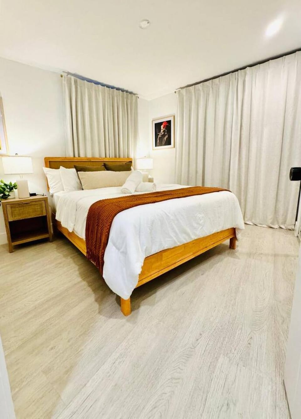 Casa Tropica Escape 2BR Near Beach & Airport Apartment in Dania Beach