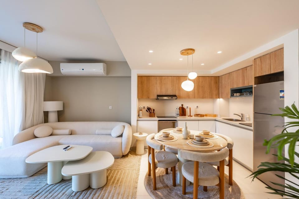 Kitchen or kitchenette, Living room, Dining area