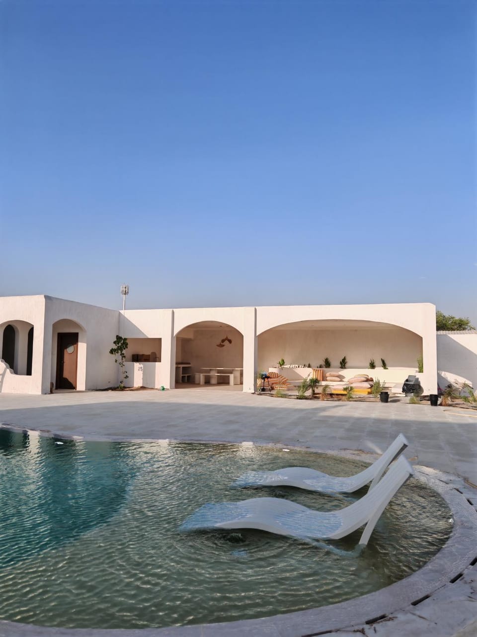 Swimming pool, Swimming pool