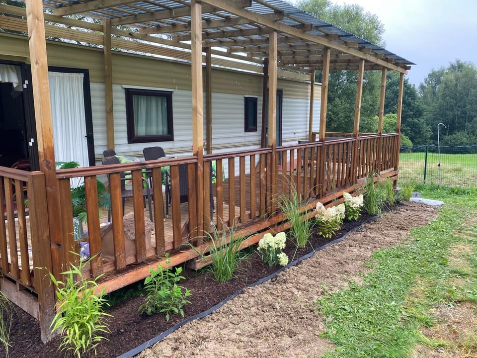 Day, Garden