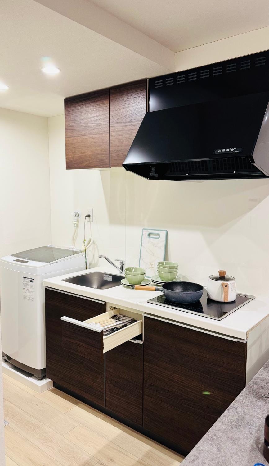 Kitchen or kitchenette