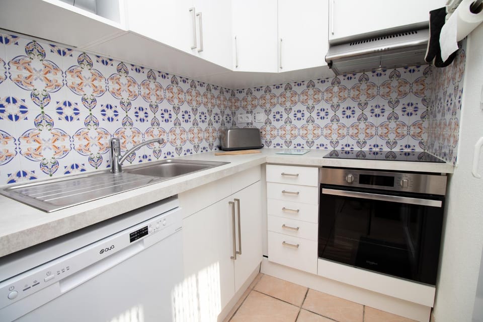 Maloa, villa de standing, plage à deux pas, climatisation, wifi, piscine House in Agde