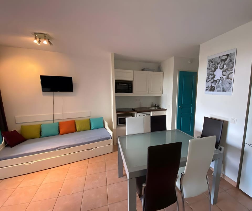 Property building, Living room
