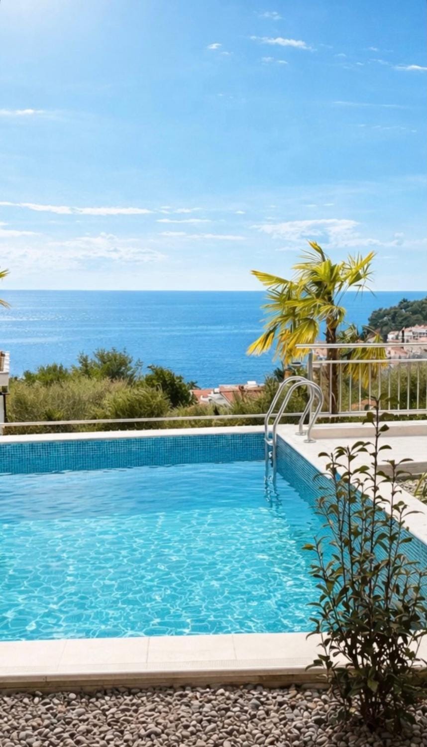 Pool view, Sea view, Swimming pool
