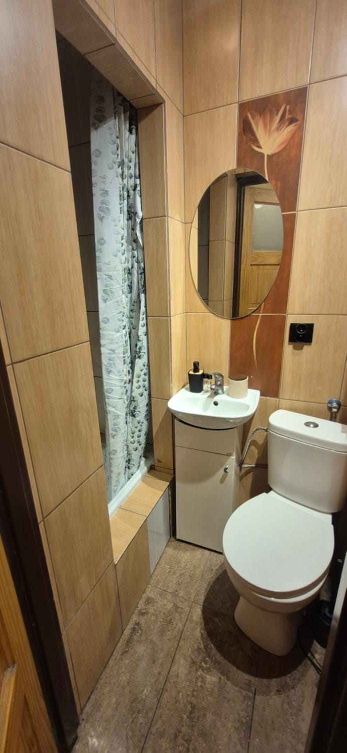 Shower, Toilet, Bathroom