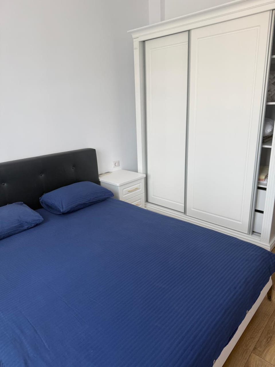 Eli house Apartment in Romania