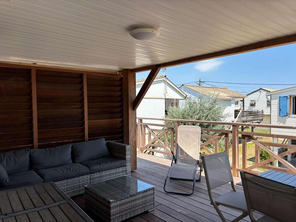 AIG 94 – Chalet en rangée – Gruissan – 6 personnes Chalet in Gruissan