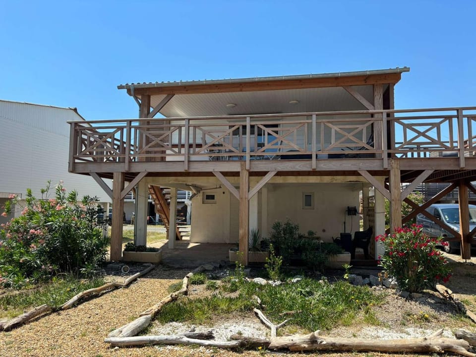 AIG 94 – Chalet en rangée – Gruissan – 6 personnes Chalet in Gruissan