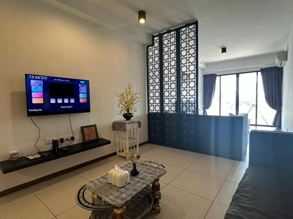Seaview 3pax Studio with 1 Car Park at The Landmark Apartment in Tanjung Bungah