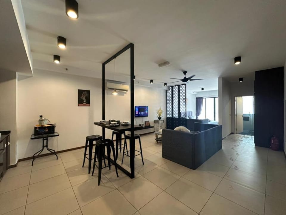 Seaview 3pax Studio with 1 Car Park at The Landmark Apartment in Tanjung Bungah