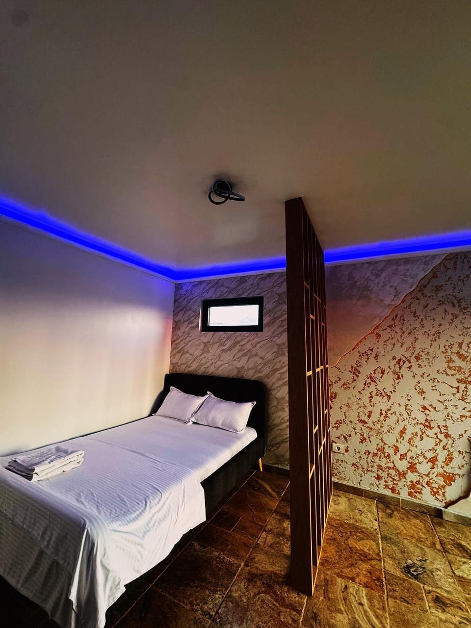 Penthouse Alezzi Apartment in Constanța County