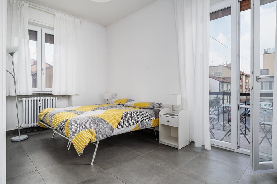 NEW - 2BR - 2 Baths - A-C - M2 Cimiano - Bus 53 Apartment in Milan
