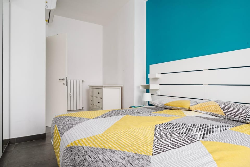 NEW - 2BR - 2 Baths - A-C - M2 Cimiano - Bus 53 Apartment in Milan