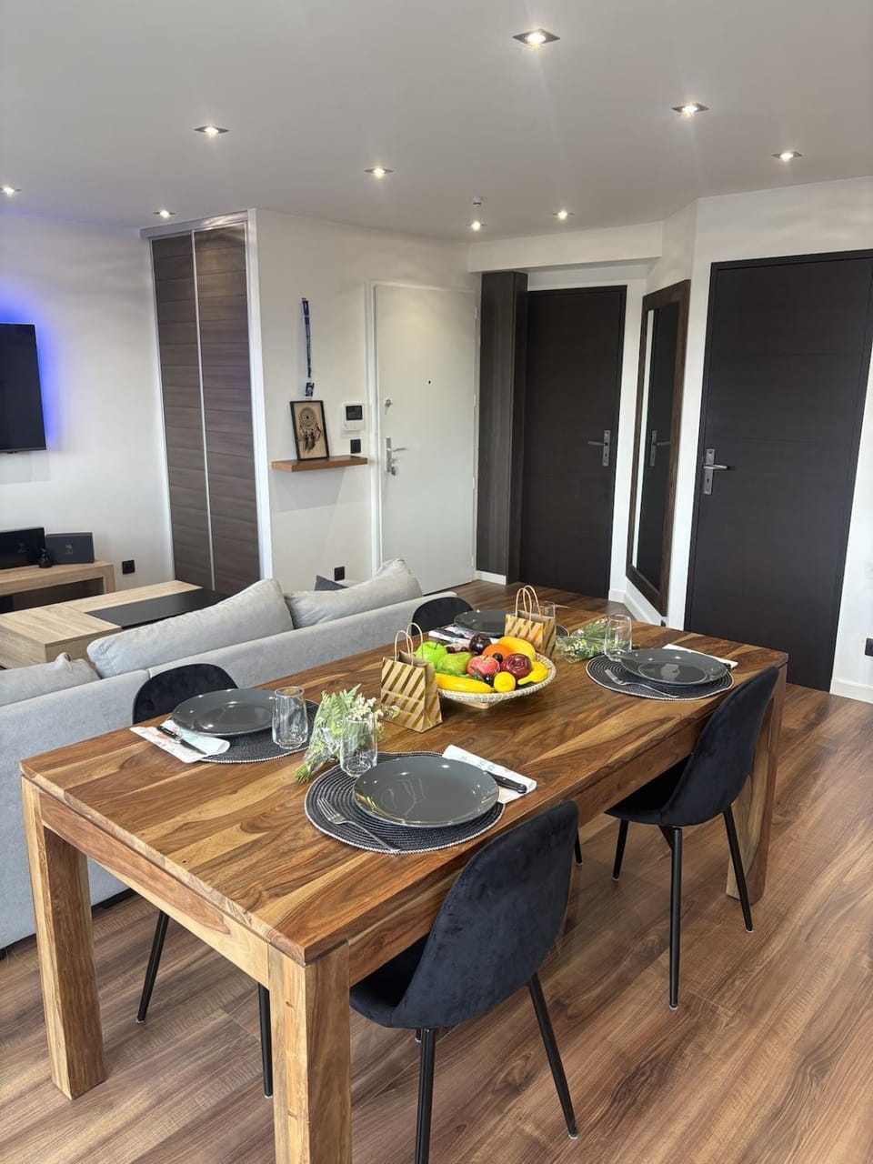 Food and drinks, Dining area