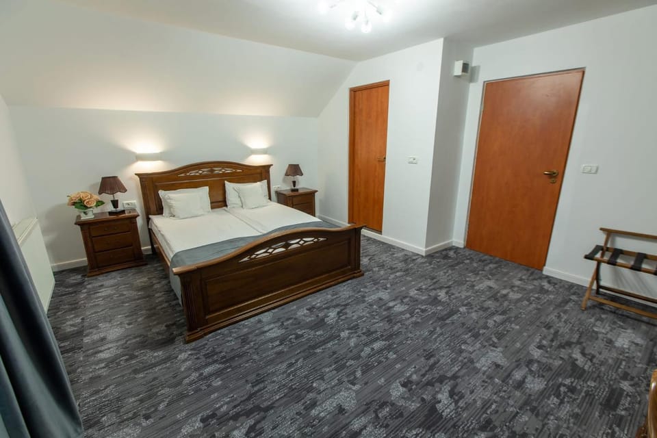 Pensiune Cabana Bradet Bed and Breakfast in Cluj County