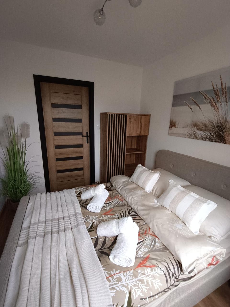 Bed, Photo of the whole room, Bedroom, towels, wardrobe