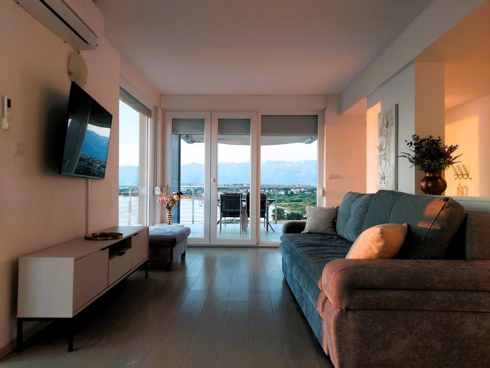 Sunset View Penthouse - modern three bedroom apartment with amazing sea view Apartment in Zadar County