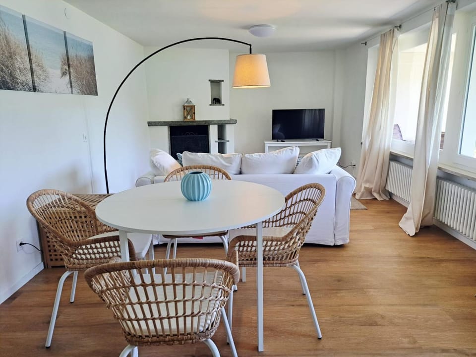 Giardino sul Lago by Quokka 360 - Lakefront Apartment in Ponte Tresa Apartment in Canton of Ticino