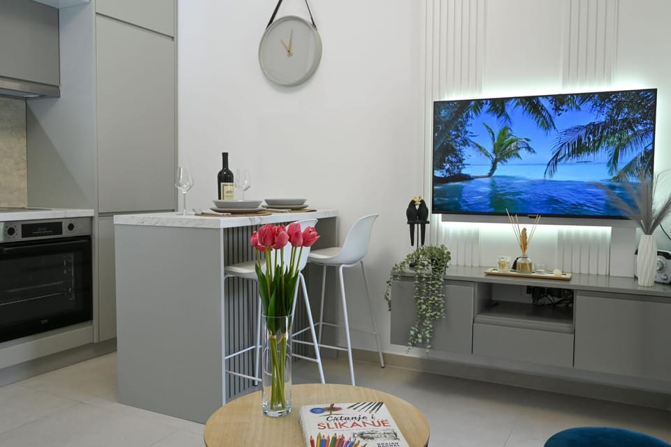 Studio Mare Kotor Apartment in Dobrota