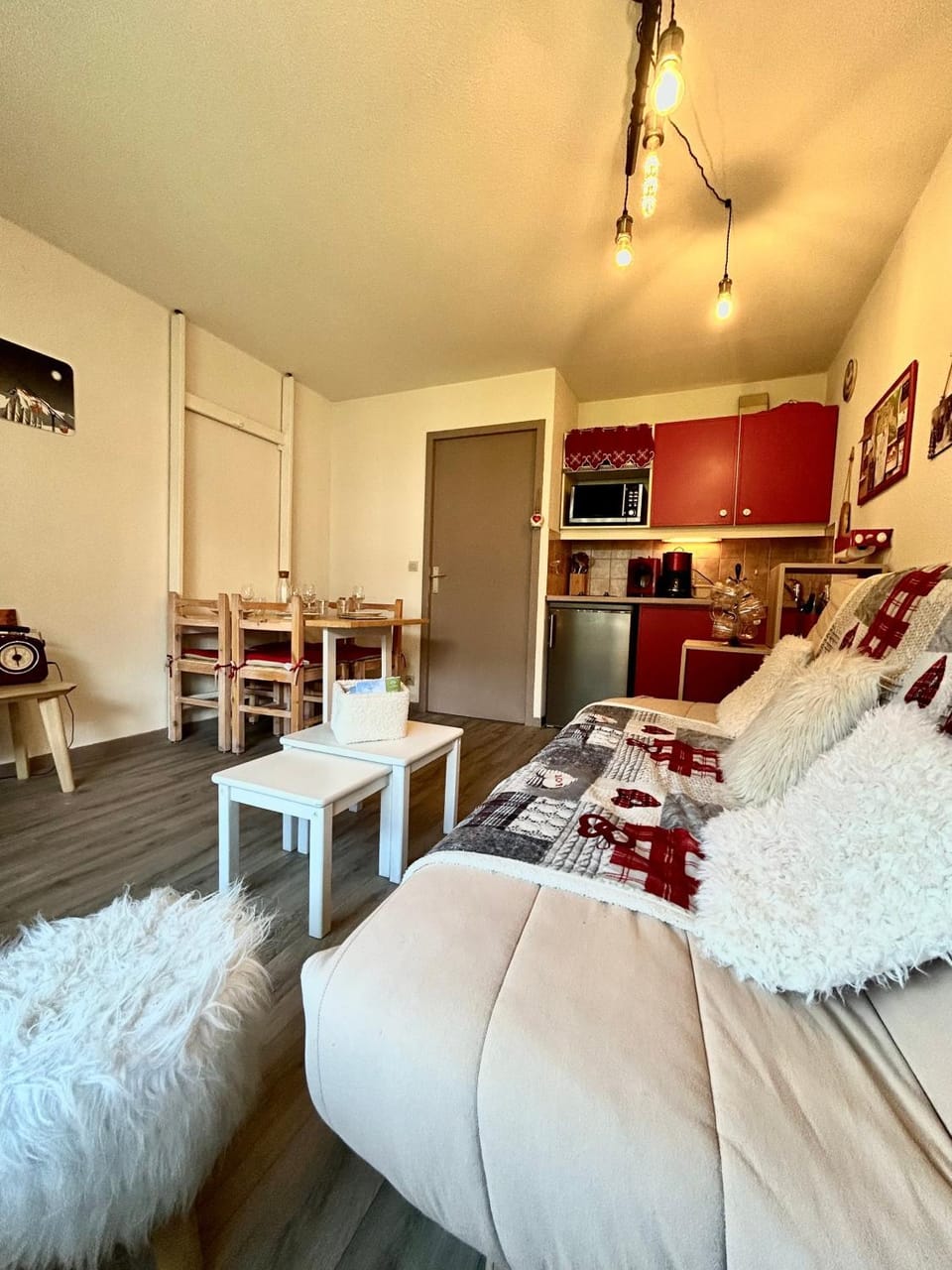 Property building, Living room, Bedroom