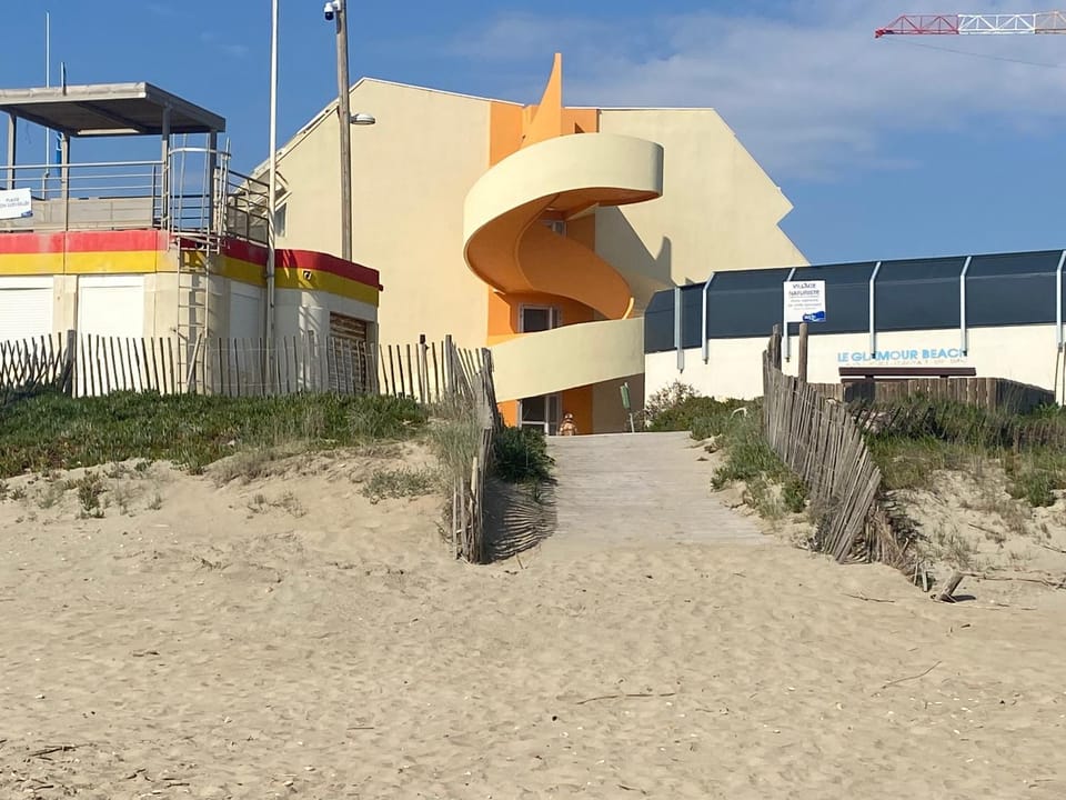 Tokyo Vice Apartment in Agde