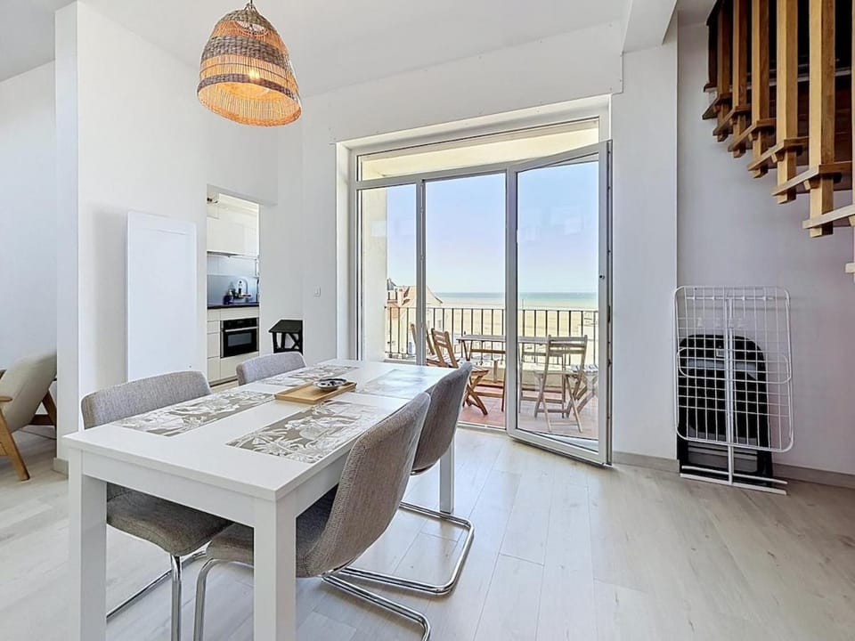 L'horizon Luxury and panoramic sea views Apartment in Bray-Dunes