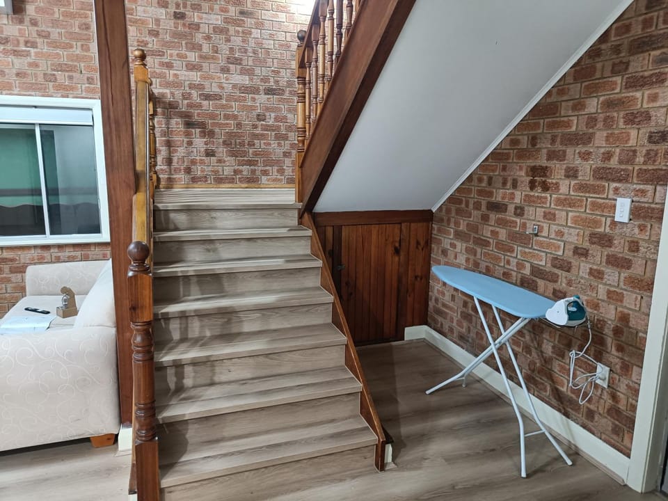 Comfortable Queen Room - Merrylands - NM4 Vacation rental in Merrylands