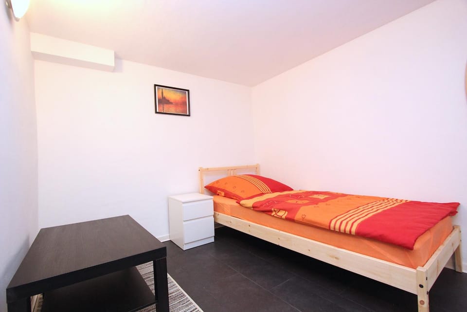 Private Souterrain Apartment Apartment in Hanover