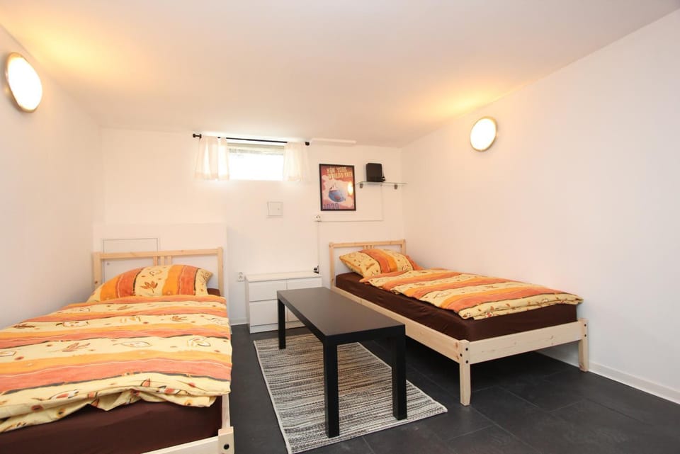 Private Souterrain Apartment Apartment in Hanover