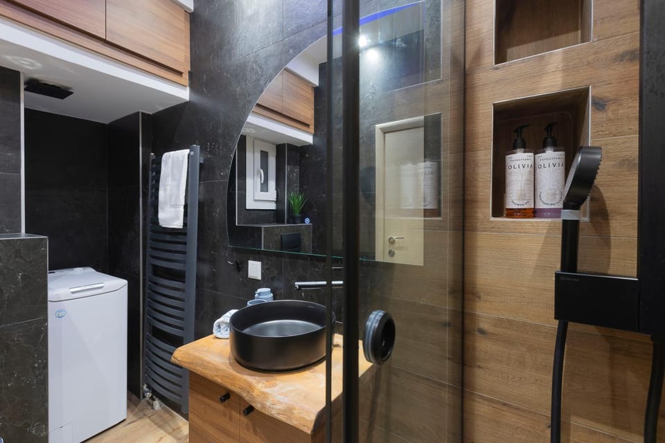 Shower, Bathroom