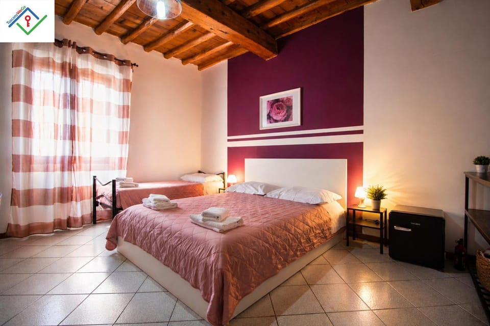 Bed, TV and multimedia, Photo of the whole room, Bedroom, internet, towels, air conditioner