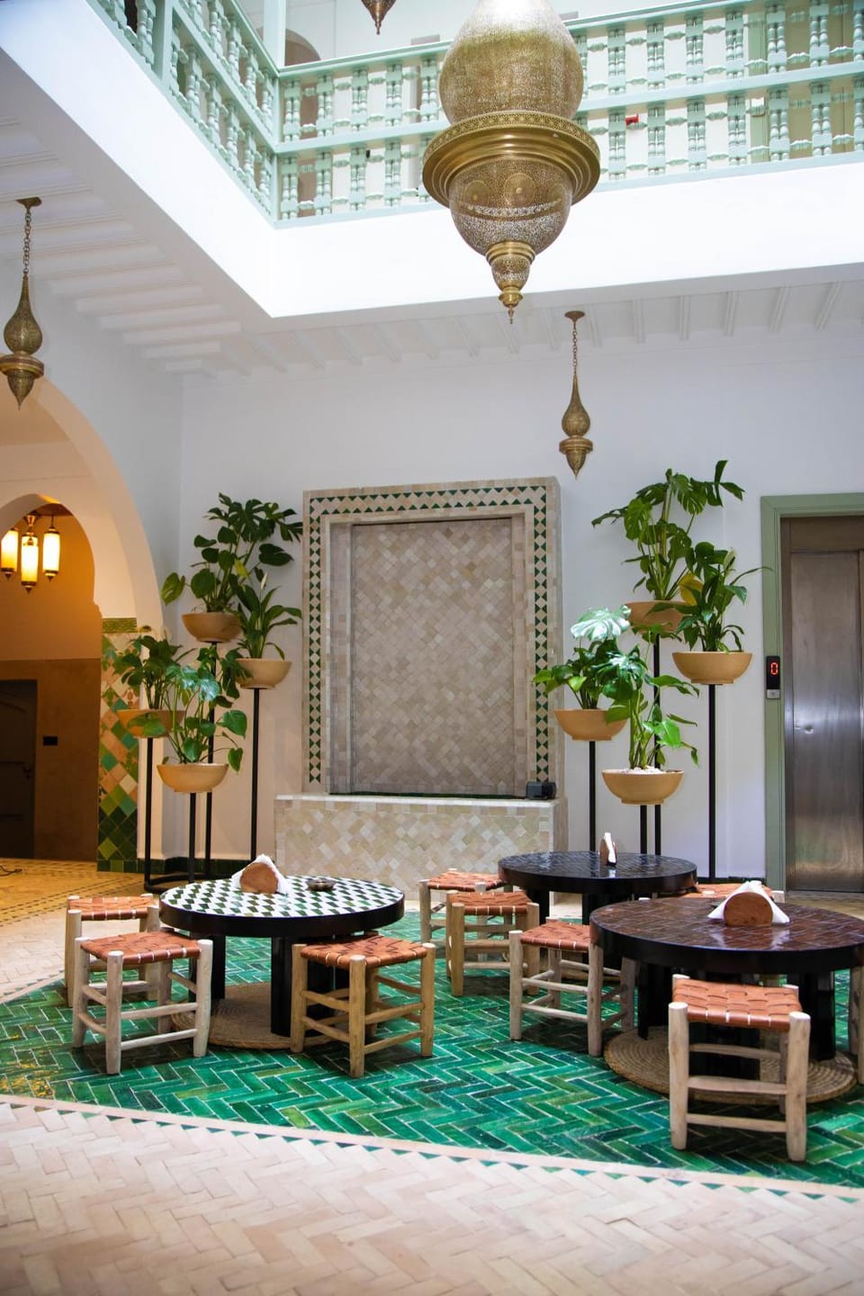Lobby or reception, Internal: Not applicable to any particular room