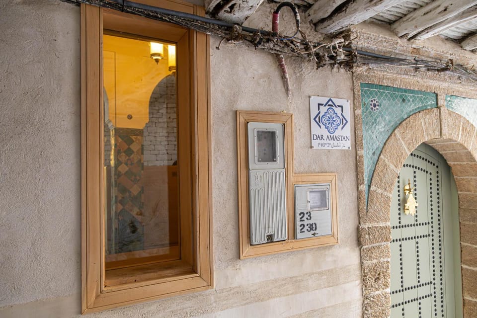 Facade/entrance