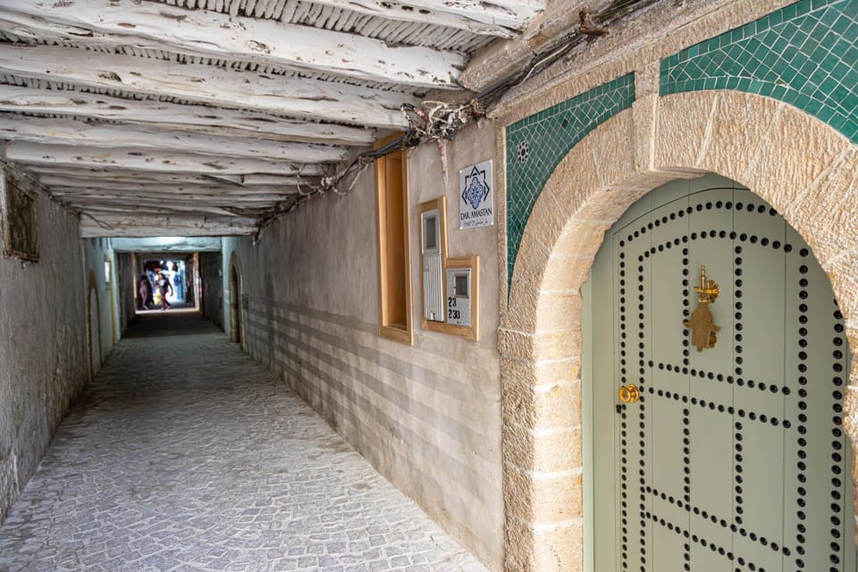 Property building, Facade/entrance