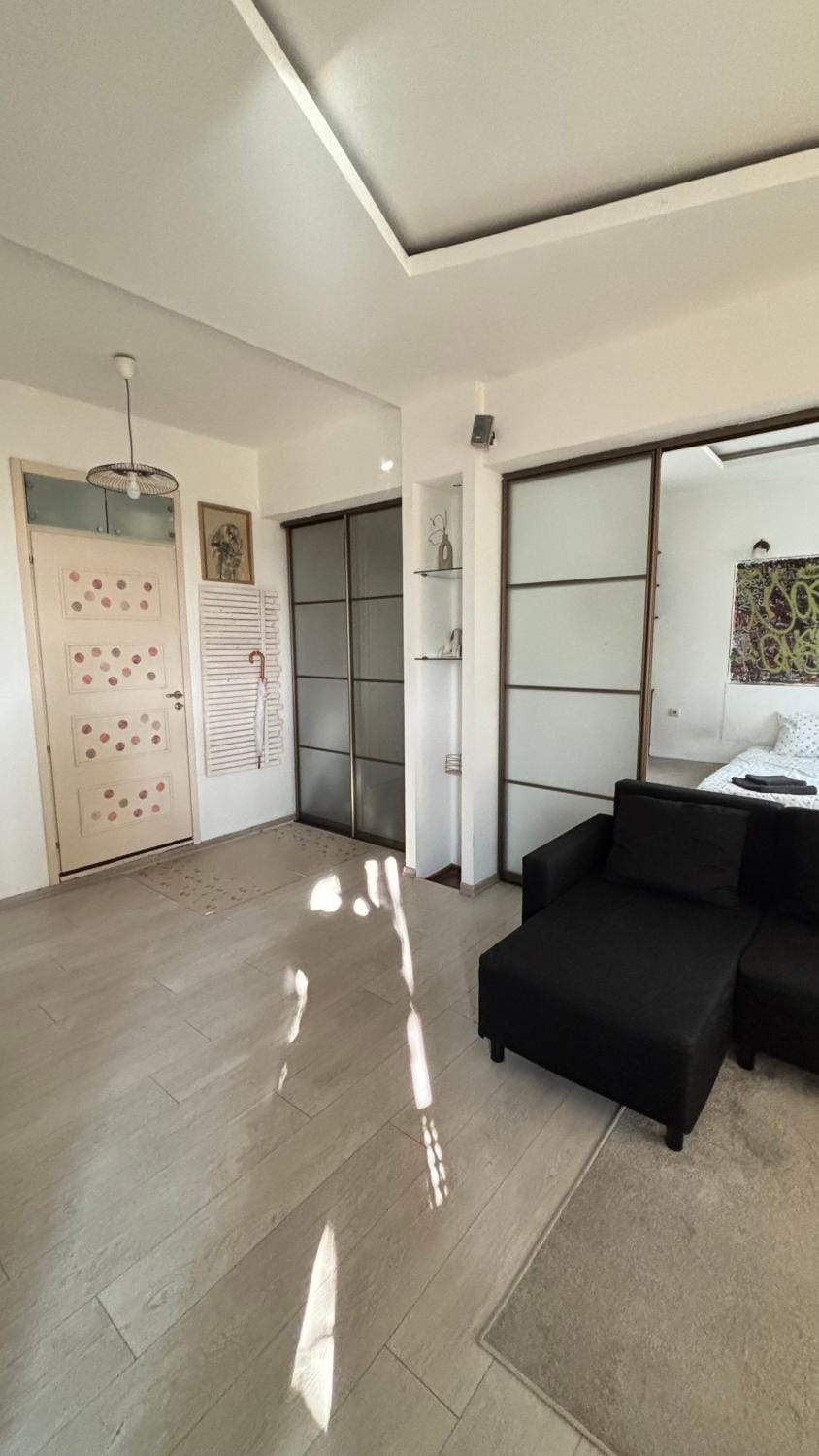 Artsy Loft Vibes Apartment in Chișinău