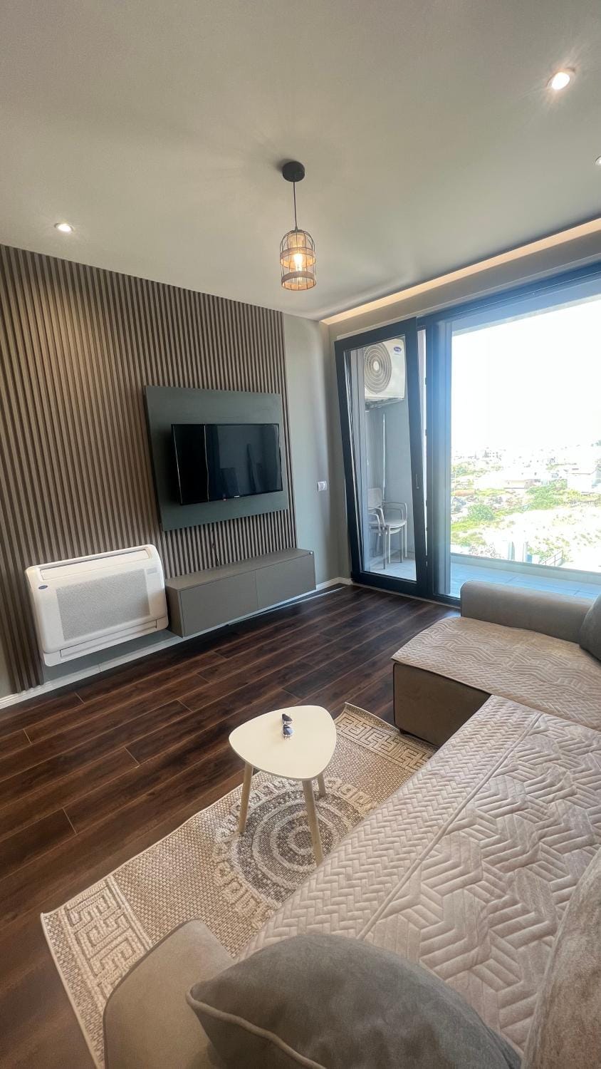 Communal lounge/ TV room, Living room, air conditioner