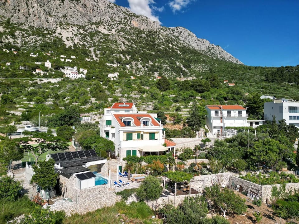Apartment Fewo mit gemeinschaftlichem Pool by Interhome Apartment in Split-Dalmatia County
