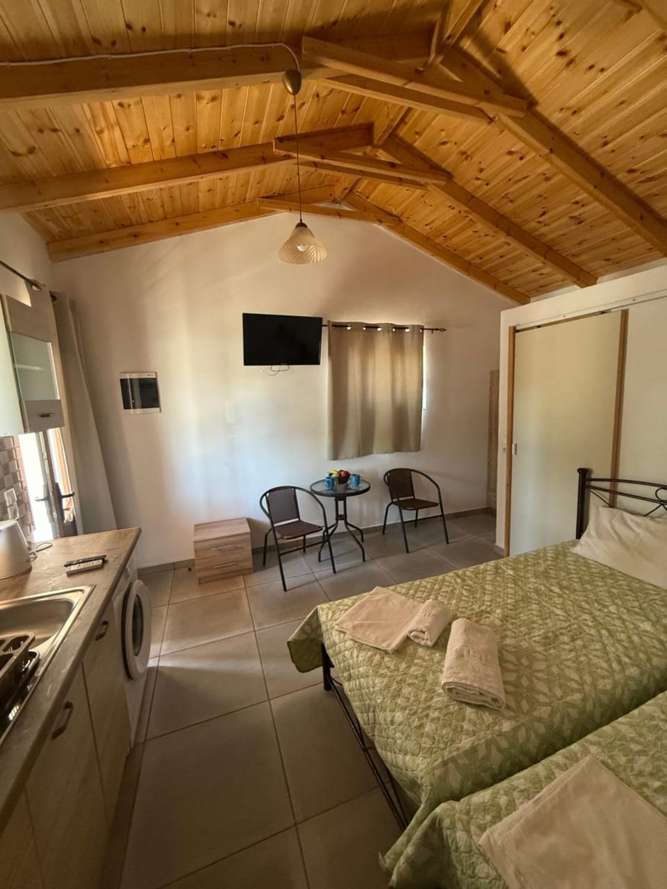 Kamares Bay Escape Apartment in Peloponnese Region