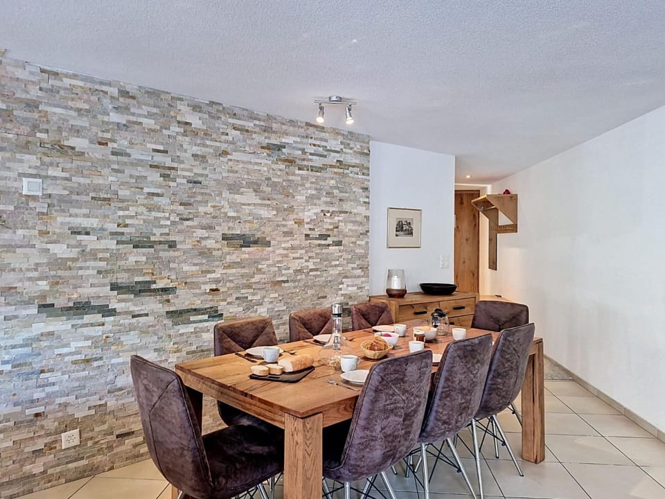 Apartment Carlos by Interhome Apartment in Zermatt