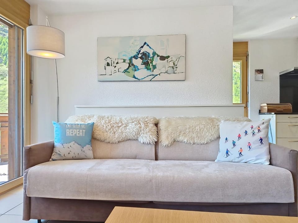 Apartment Carlos by Interhome Apartment in Zermatt