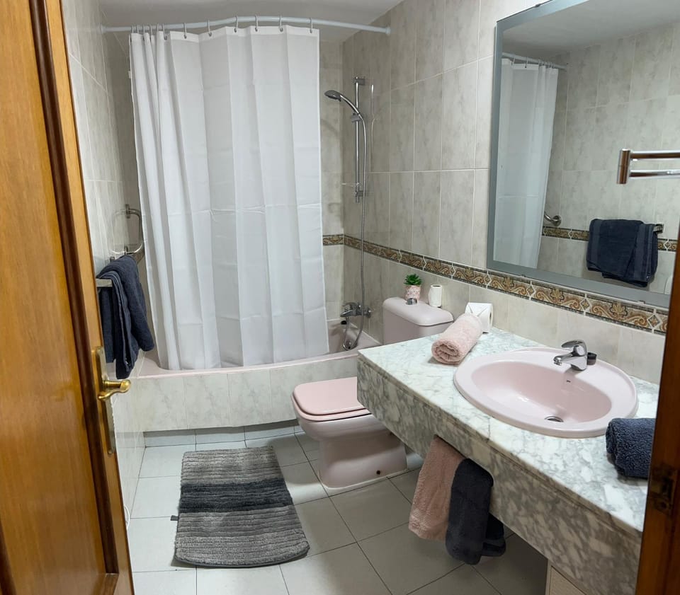 Ferienwohnung Casa Lisa - 2 Zimmer Wohnung EG, große Terrasse, Pool und Meernähe Apartment in Roquetas de Mar