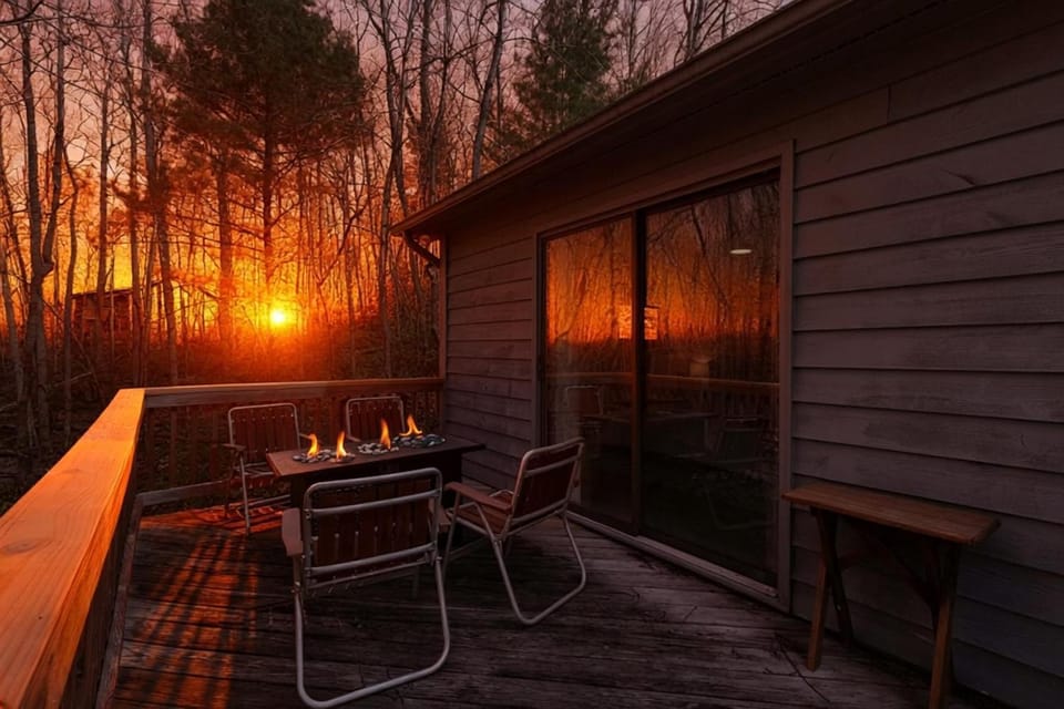 A Change in 'Altitude' - Sleeps 12 - Hot Tub House in Watauga