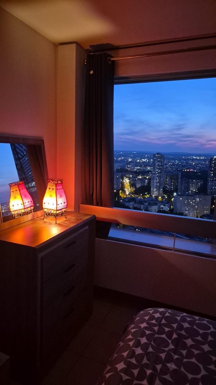 Luxury 40th floor Eiffel tower pnormic view Apartment in Puteaux