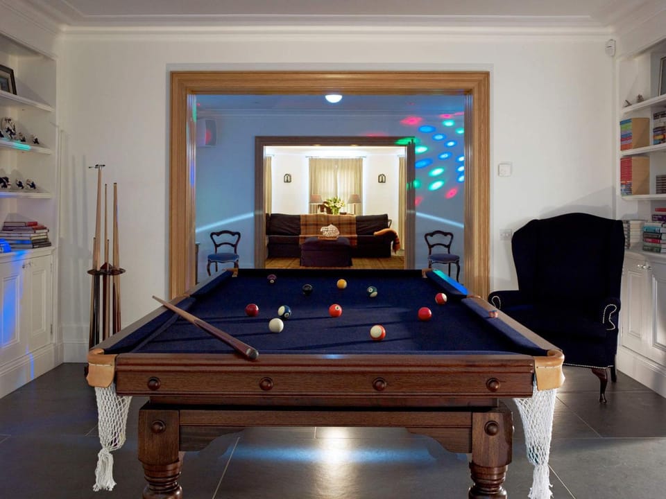 Breath-taking Estate with Pool Tennis Court & Sea Views House in Mevagissey