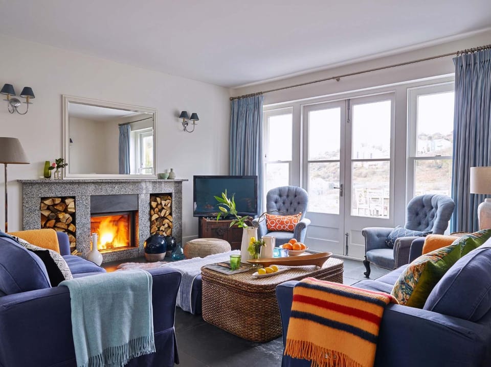 Luxury Coastal Cottage with Harbour Views House in Mevagissey